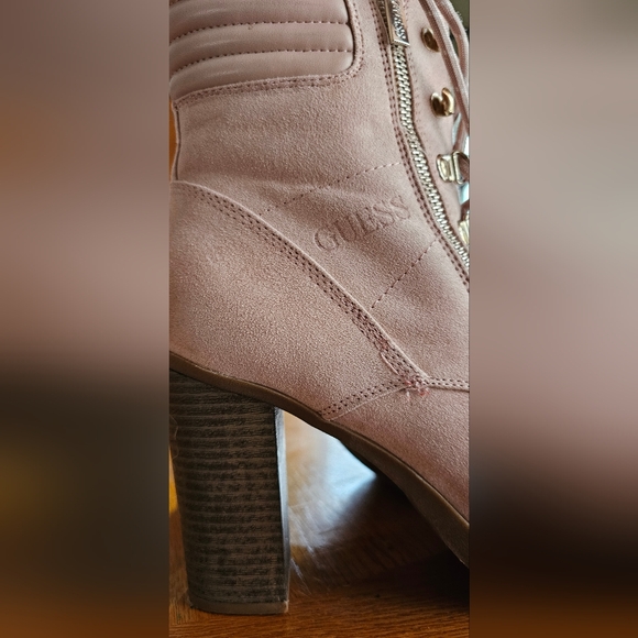 Guess Boots ✨️Almost New✨️ - Picture 13 of 13